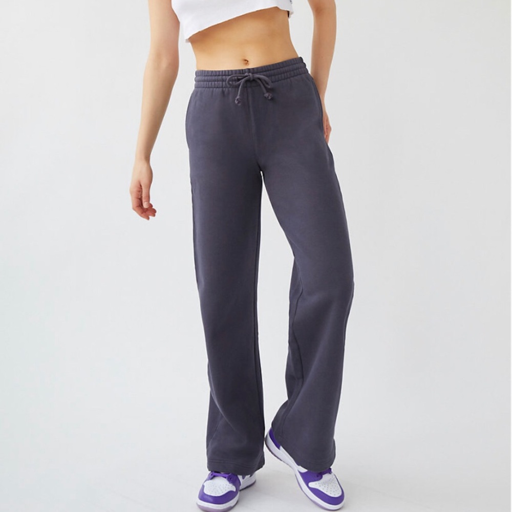 Aritzia cozy fleece boyfriend wide leg sweatpant